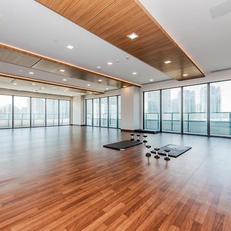 Condo In Parklawn & Lake Shore With Free Parking Close To Airport Toronto Exteriör bild