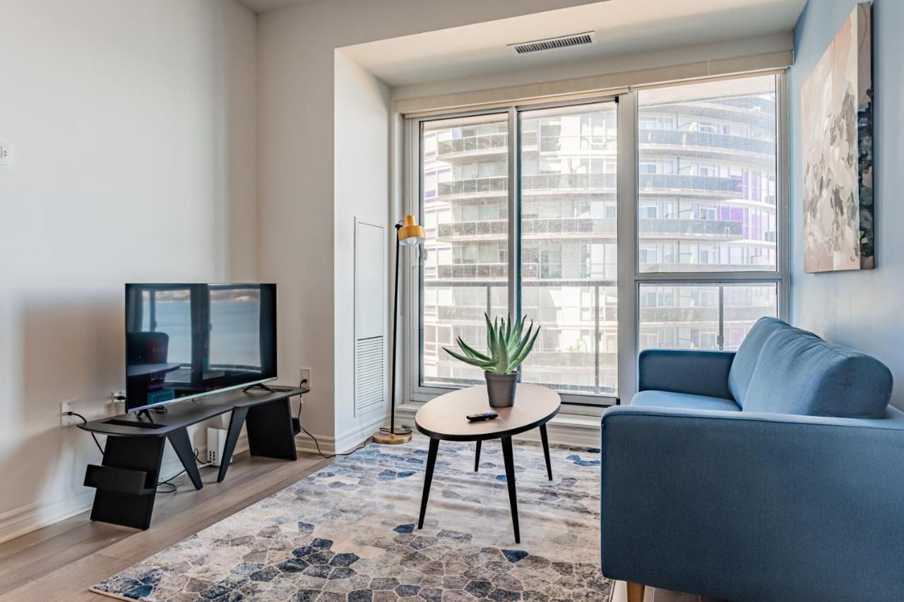 Condo In Parklawn & Lake Shore With Free Parking Close To Airport Toronto Exteriör bild