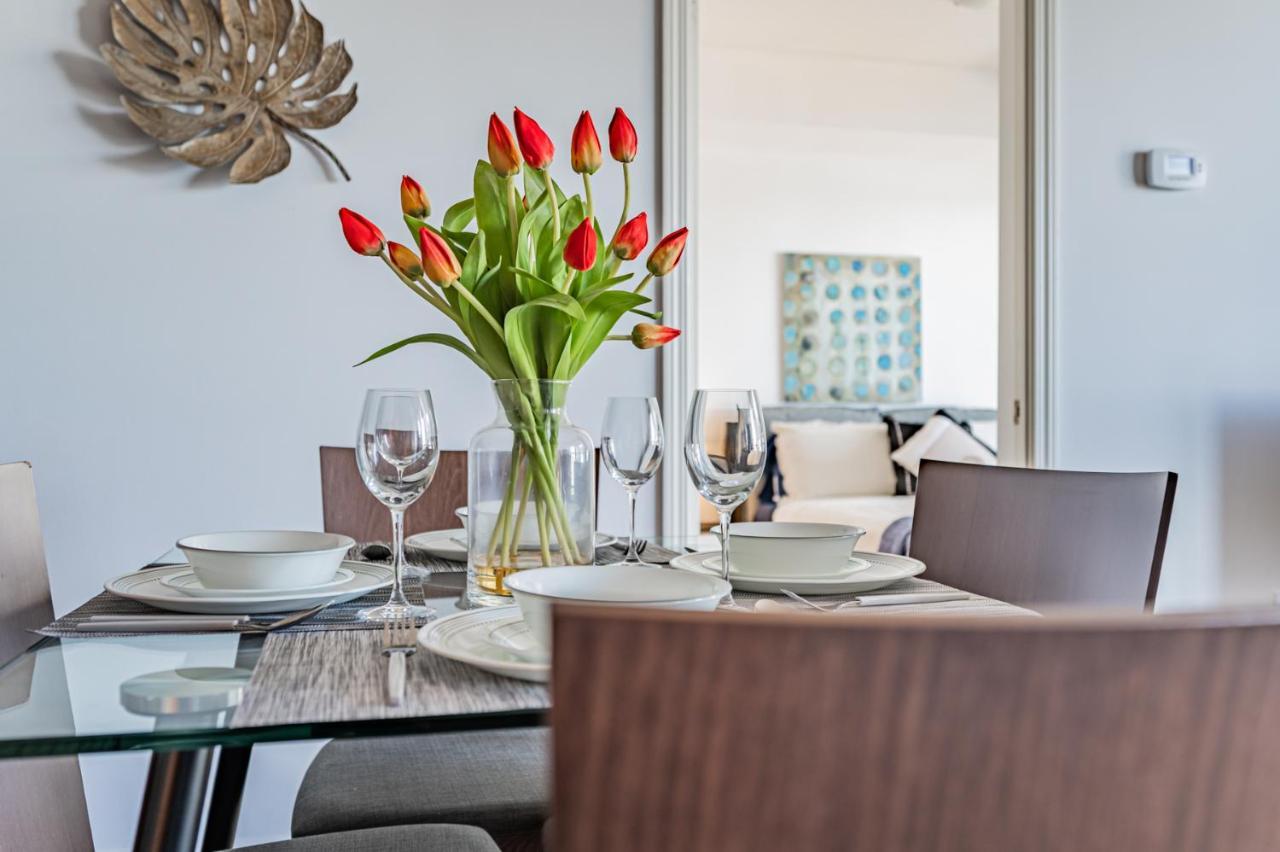 Condo In Parklawn & Lake Shore With Free Parking Close To Airport Toronto Exteriör bild
