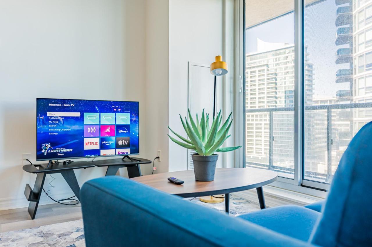 Condo In Parklawn & Lake Shore With Free Parking Close To Airport Toronto Exteriör bild